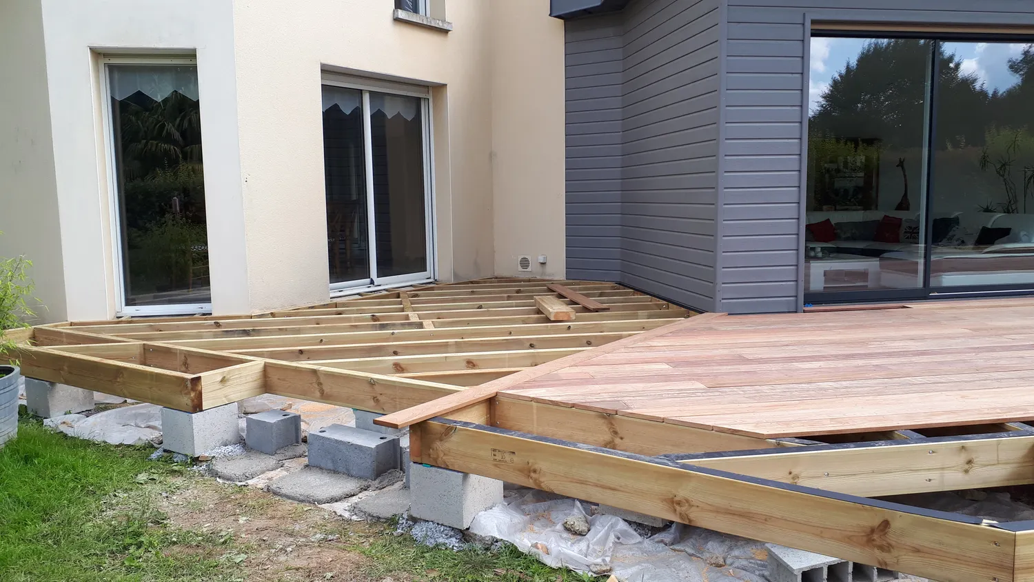 terrasse carrelage liffre